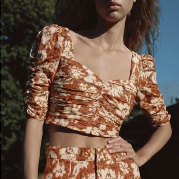ZARA Floral Ruched Crop Top - Size Small - Picture 3 of 6